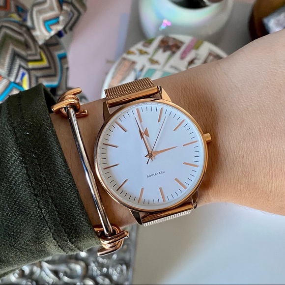 MVMT // Boulevard Malibu Rose Gold Watch Mesh Band - Picture 6 of 6